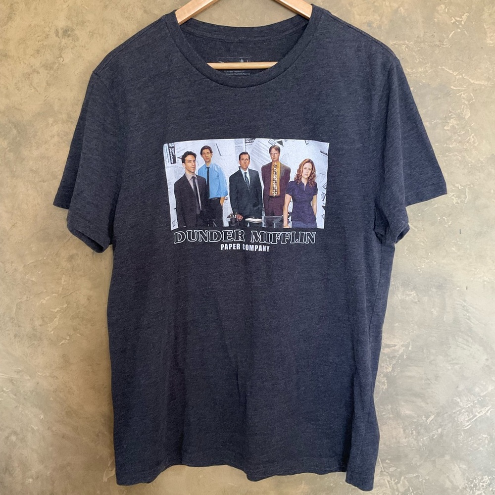 The Office Dunder Mifflin Graphic Tee Shirt Cast Photo Charcoal Grey Unisex XL